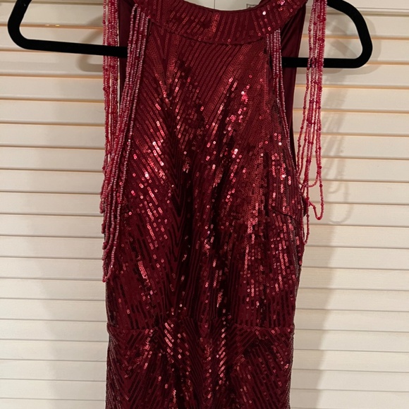 Red/ maroon Evening gown - Picture 6 of 7